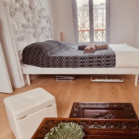 Des Tulipes In Paryż